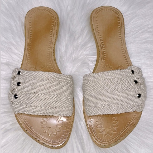 🇨🇴🦋 Handwoven Wayuu Sandals - Picture 1 of 7